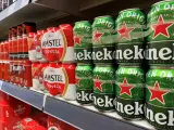 Latas de Heineken y Amstel en los lineales de supermercados HEINEKEN (Foto de ARCHIVO) 10/1/2022