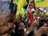 Manifestación de partidarios de Hezbolá en apoyo a los ataques de Hamás en Israel