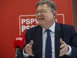 El secretario general del PSPV-PSOE, Ximo Puig, durante una entrevista.