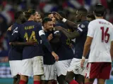 Los jugadores de la selección francesa celebran un gol ante Gibraltar.