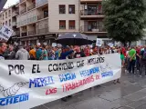 Los trabajadores de Michelin en una manifestación a favor de un nuevo convenio el pasado junio.