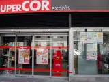 Carrefour comprará 47 supermercados de la cadena Supercor a El Corte Inglés
