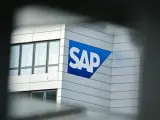 SAP ingresa un 167 % más en 2023 y anuncia 8.000 despidos para este año
