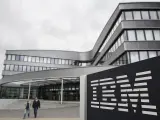 IBM bate récord: cuadruplica beneficios en 2023 gracias a la IA y a la nube híbrida
