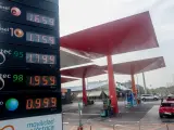 Los precios del carburante en una gasolinera, a 22 de marzo de 2024, en Madrid (España).