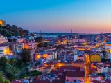 Vistas al atardecer desde el Mirador de Gracia, Lisboa.