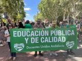 Concentración en la zona de San Telmo, en Sevilla, con motivo de la huelga docente convocada por CCOO, ANPE y Ustea.