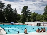 Ya puedes refrescarte en las piscinas públicas en Madrid: cuánto cuestan y cómo entrar gratis