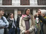 La canadidata de Podemos a las elecciones europeas, Irene Montero (2d) y la exministra y líder de la formación Ione Belarra, (2i) durante la concentración convocada por la Coordinadora de Madrid por Palestina, celebrada este miércoles en Madrid