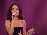 Katy Perry actua en su despedida de 'American Idol'.