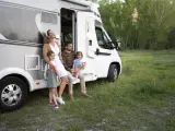 Viajar en caravana con tu familia.