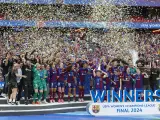 El FC Barcelona levanta su tercera Champions femenina.