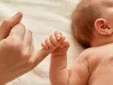 Si nace con menos de 28 semanas de gestación, el bebé es un gran prematuro.