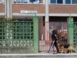 Fachada del CEIP Albeiras de Lugo, donde impartía clases el profesor.