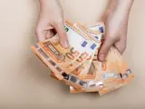 Los bancos remuneran tus ahorros y te pagan por tu nómina: cómo conseguir 2.500 euros aunque el sueldo sea bajo.