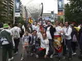 Aficionados del Real Madrid antes del inicio de la final de la Liga de Campeones.