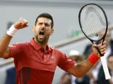 Novak Djokovic celebra ante Cerúndolo.