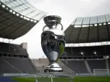 El trofeo que levantará el campeón de la Eurocopa 2024