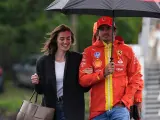 Carlos Sainz Jr. y su novia, Rebecca Donaldson, en el Gran Premio de Canadá.