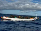 Llega Un cayuco con 145 migrantes llega a El Hierro.