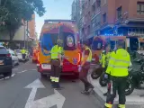 Emergencias Madrid atiende a la víctima por arma blanca de Ciudad Lineal.