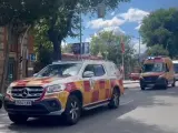 Un joven de 21 años ha apuñalado este miércoles por la tarde a una mujer que se encontraba en una terraza del distrito madrileño de Arganzuela y ha golpeado después a su propia madre.