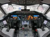 Interior de la cabina de un Boeing 737.