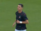 Cristiano Ronaldo, en el calentamiento de Portugal ante Georgia.