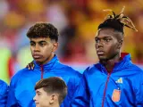 Lamine Yamal of Spain and Nico Williams of Spain looks on during the UEFA EURO 2024 European qualifier match between Spain and Cyprus at Los Carmenes stadium on September 12, 2023, in Granada, Spain. Joaquin Corchero / Afp7 / Europa Press (Foto de ARCHIVO) 12/9/2023 ONLY FOR USE IN SPAIN