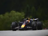 Verstappen se lleva la 'pole' en Austria.