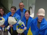 Civiles ucranianos regresan desde Rusia.