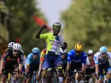 Biniam Girmay se impuso este lunes en la primera etapa al sprint de esta edici&oacute;n del Tour de Francia.