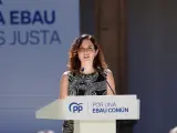La presidenta de la Comunidad de Madrid, Isabel Díaz Ayuso, interviene durante una reunión para abordar una selectividad única.