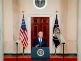 El presidente de Estados Unidos, Joe Biden, se dirige a los medios de comunicación tras el fallo del Tribunal Supremo sobre las acusaciones contra el expresidente Donald Trump de intentar subvertir las elecciones de 2020, en la Casa Blanca el 1 de julio de 2024 en Washington, DC.
