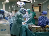 El Hospital La Fe supera el centenar de cirugías robóticas para el implante de prótesis de rodilla GVA (Foto de ARCHIVO) 31/3/2023