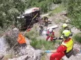 Siete menores de edad han resultado heridos, uno de ellos de gravedad, en un accidente de tráfico que ha sufrido este martes un microbús turístico entre la localidad pirenaica de Eriste (Huesca) y el refugio de montaña Ángel Orús.
