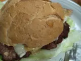 La hamburguesa estaba "de lujo" según el usuario.