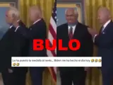 Este vídeo no muestra a Joe Biden colocando una medalla al revés a un veterano de la guerra de Vietnam.