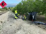 El coche siniestrado en el lugar del accidente