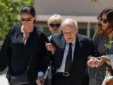 El expresidente de la Generalitat Jordi Pujol y algunos de sus hijos han llegado 15 minutos antes de las 13 horas de este martes al tanatorio de Sant Gervasi de Barcelona para asistir al velatorio de Marta Ferrusola, que falleció el lunes a los 89 años.