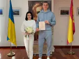 Andriy Lunin y su mujer recién casados.