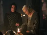 Jacaerys (Harry Collet) y Rhaenyra (Emma D'Arcy) en 'La casa del dragón', temporada 2, episodio 5
