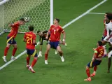 Nico Williams y Oyarzabal fueron los héroes de la selección española con los dos goles que permitieron a los de Luis de la Fuente batir a Inglaterra en la final de la Eurocopa, pero otro de los grandes destacados fue Dani Olmo, crucial en una acción defensiva que ha compartido con todos sus seguidores en redes sociales para calentar la fiesta de la celebración del título de este lunes.