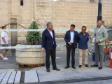 El alcalde, Jos&eacute; Luis Sanz, durante las pruebas de la nueva soler&iacute;a de la avenida de la Constituci&oacute;n