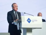 El presidente de ACS, Florentino Pérez, interviene durante la junta general ordinaria de accionistas 2024, en la Feria de Madrid Ifema, a 10 de mayo de 2024, en Madrid (España).