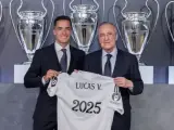 El español ha ampliado su contrato con el club blanco hasta el 30 de junio de 2025.