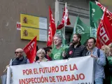 Sindicatos de la Inspección de Trabajo y Seguridad en la plaza José Moreno Villa, a 7 de junio de 2023, en Madrid (España