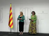 La consellera de Hacienda de la Generalitat, Natalia Mas Guix y la de Territorio, Ester Capella.