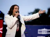 04/07/2024 July 4, 2024, Washington, District Of Columbia, USA: United States Vice President Kamala Harris speaks during a Fourth of July celebration on the South Lawn of the White House in Washington, DC, US, on Thursday, July 4, 2024. US President Joe Biden's reelection campaign limped into the US Independence Day holiday, exhausted by a week of the incumbent clawing to maintain his hold on his party's nomination POLITICA Europa Press/Contacto/Tierney L. Cross - Pool via
