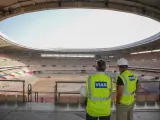 Vista general de las obras del estadio de La Cartuja, que comenzaron la semana pasada